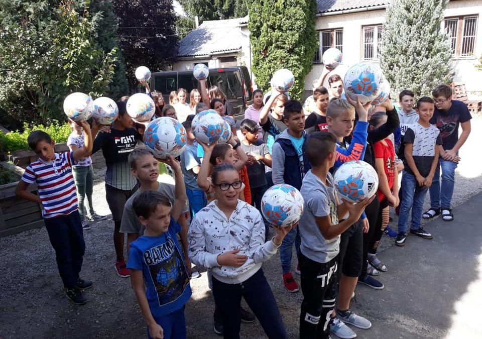 Kick for Help unterstützt Integrationsprojekt in ungarischer Volksschule